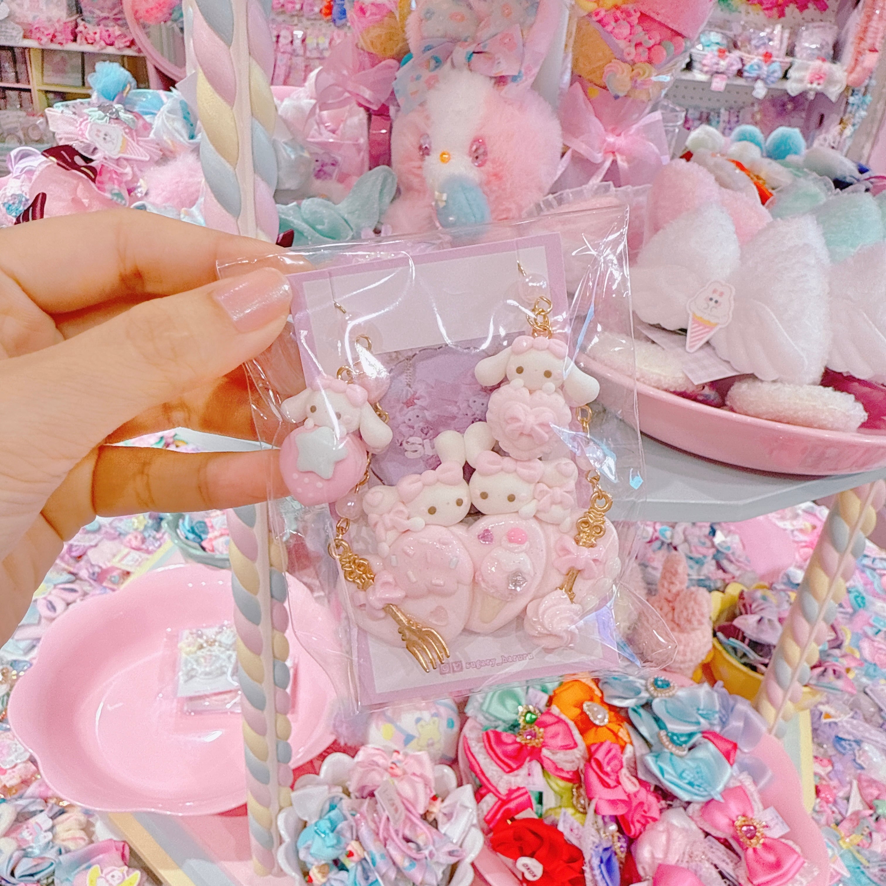 【C9】22-9ハート３連ネックレス