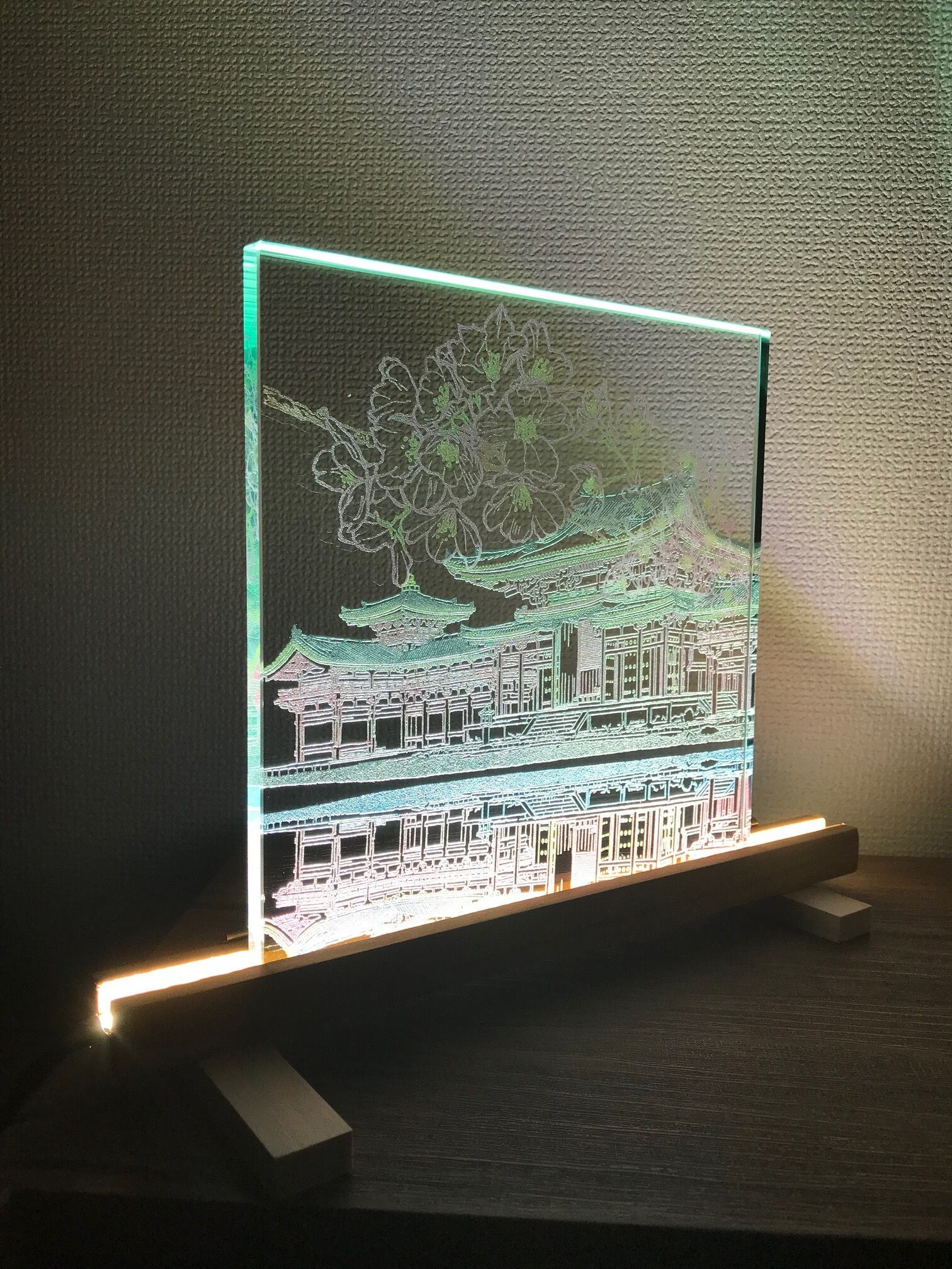 オーダー専用・彫刻ガラス絵画 | EnergyFrog
