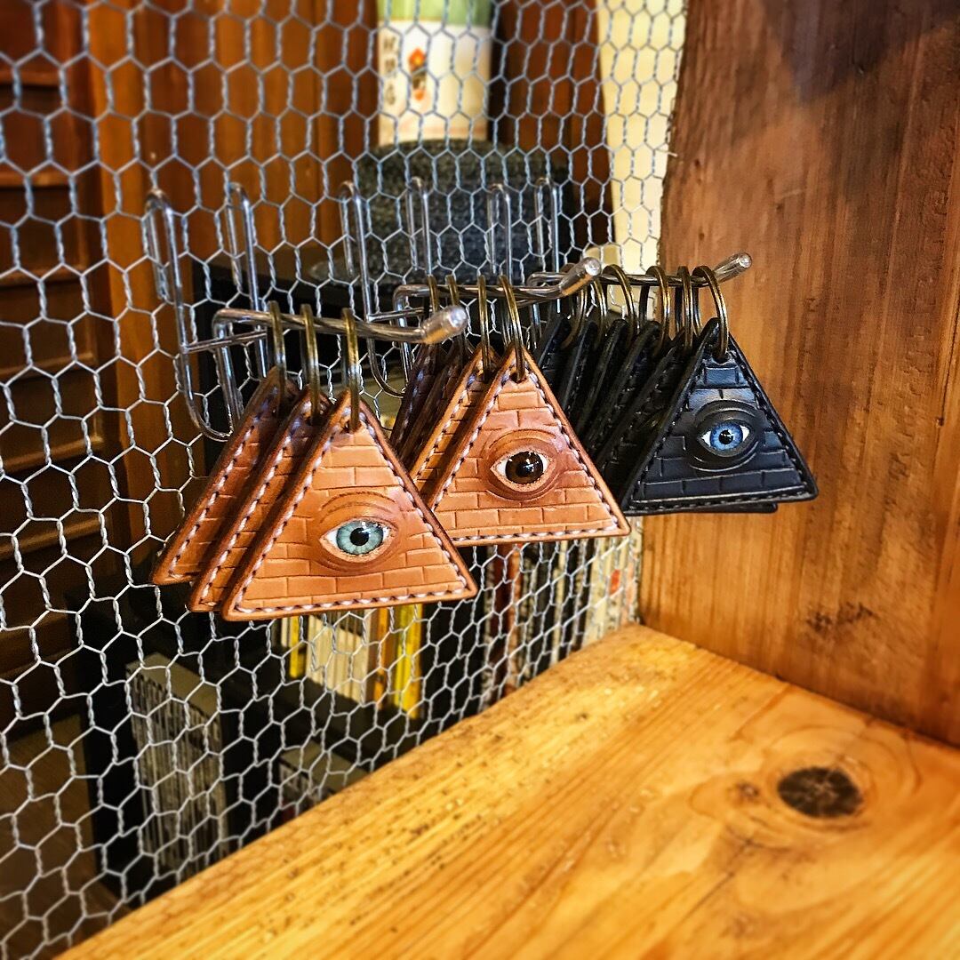 EYE OF PROVIDENCE KEY HOLDER | REDINK ART×CRAFT