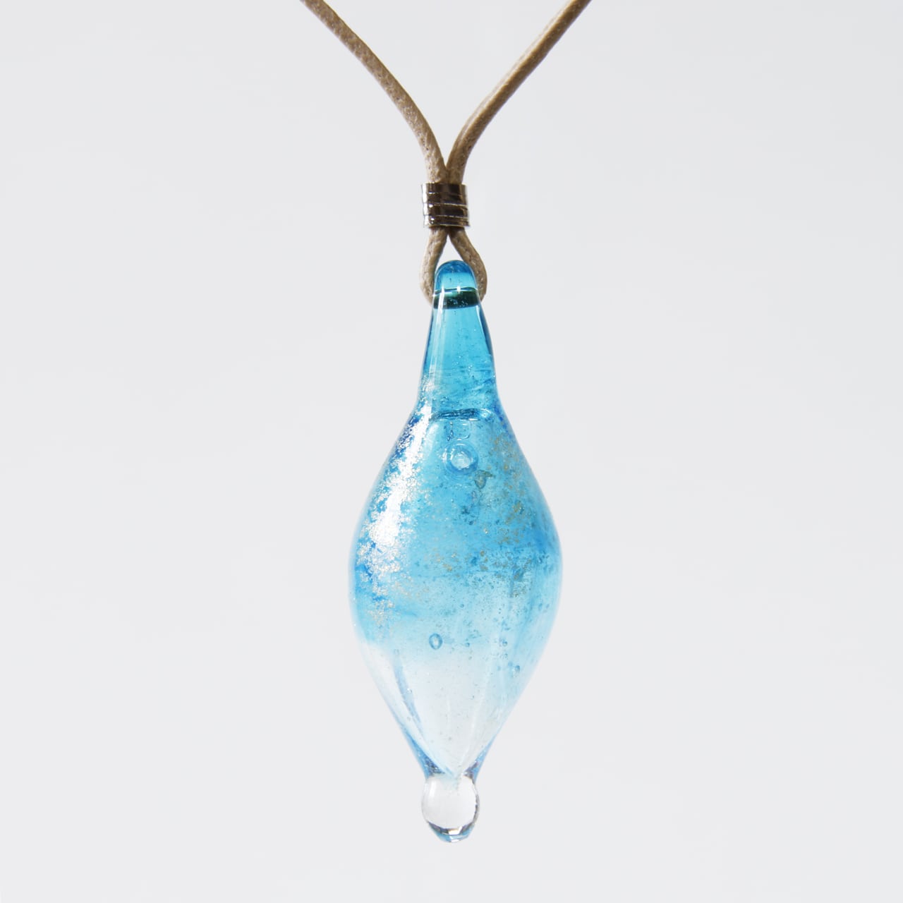 ハンドメイド　ガラスペンダント 青・緑・紫 La forme】 Dreamblue ～ 流青 ～ | ネックレス・ペンダント > 立体