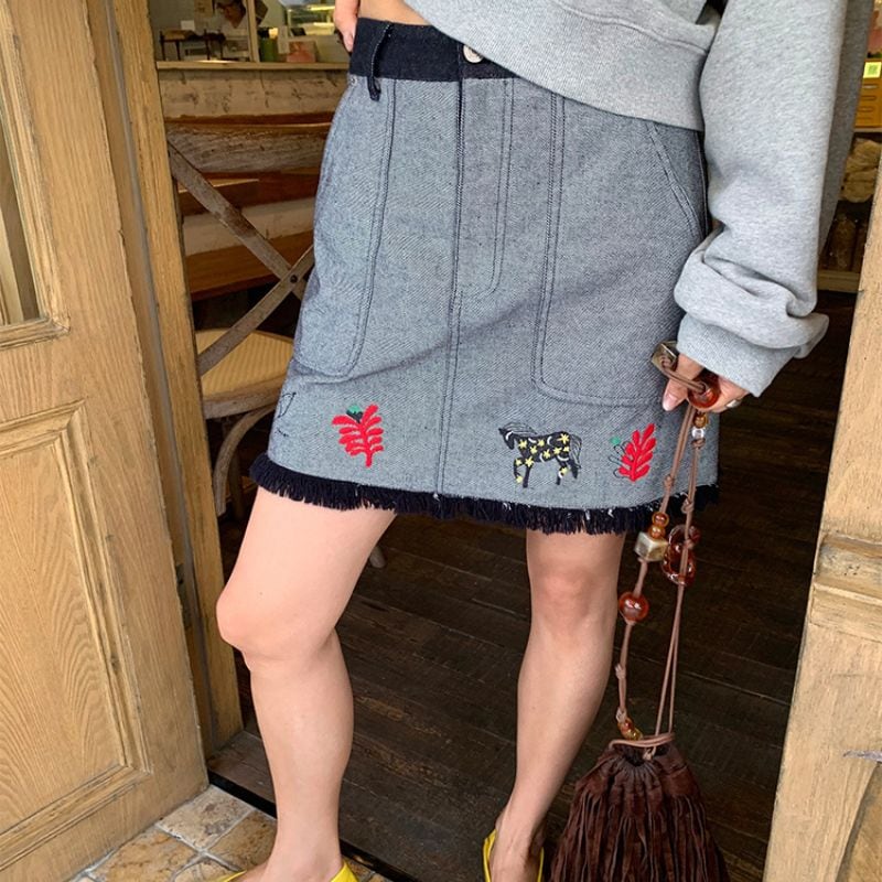 Embroidered denim mini skirt 00480