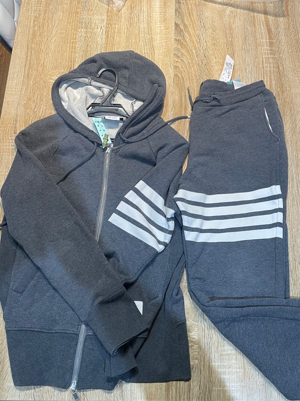 THOM BROWNE 4BAR スウェット　セットアップ