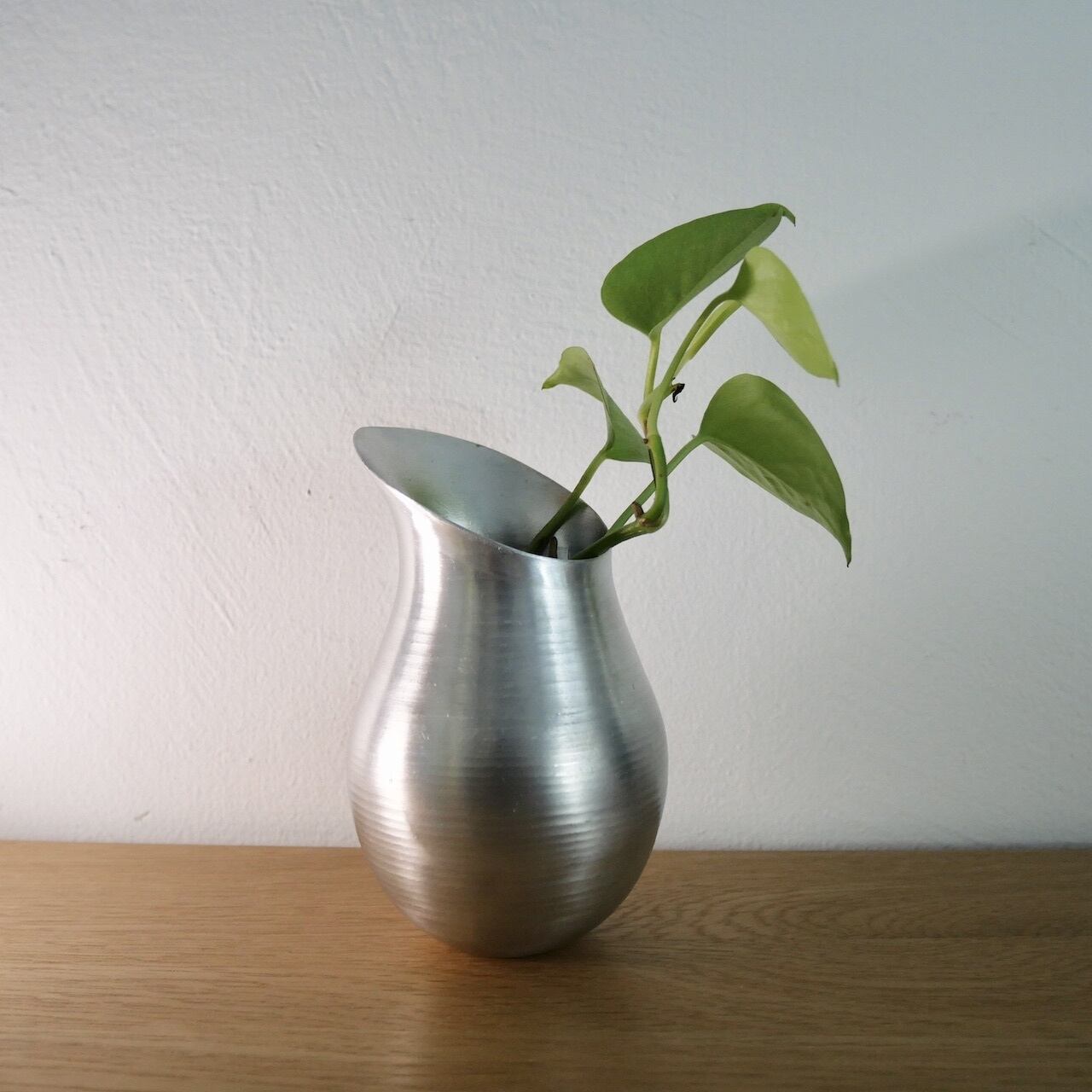 ヴィンテージアルミ水差し b3d200926290f7ddce5764ee7ecada