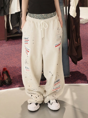 【26SS】Maison MIHARA YASUHIRO ミハラヤスヒロ / スウェットパンツ ステッカーデザイン / Embellished Sticker Sweat Pants