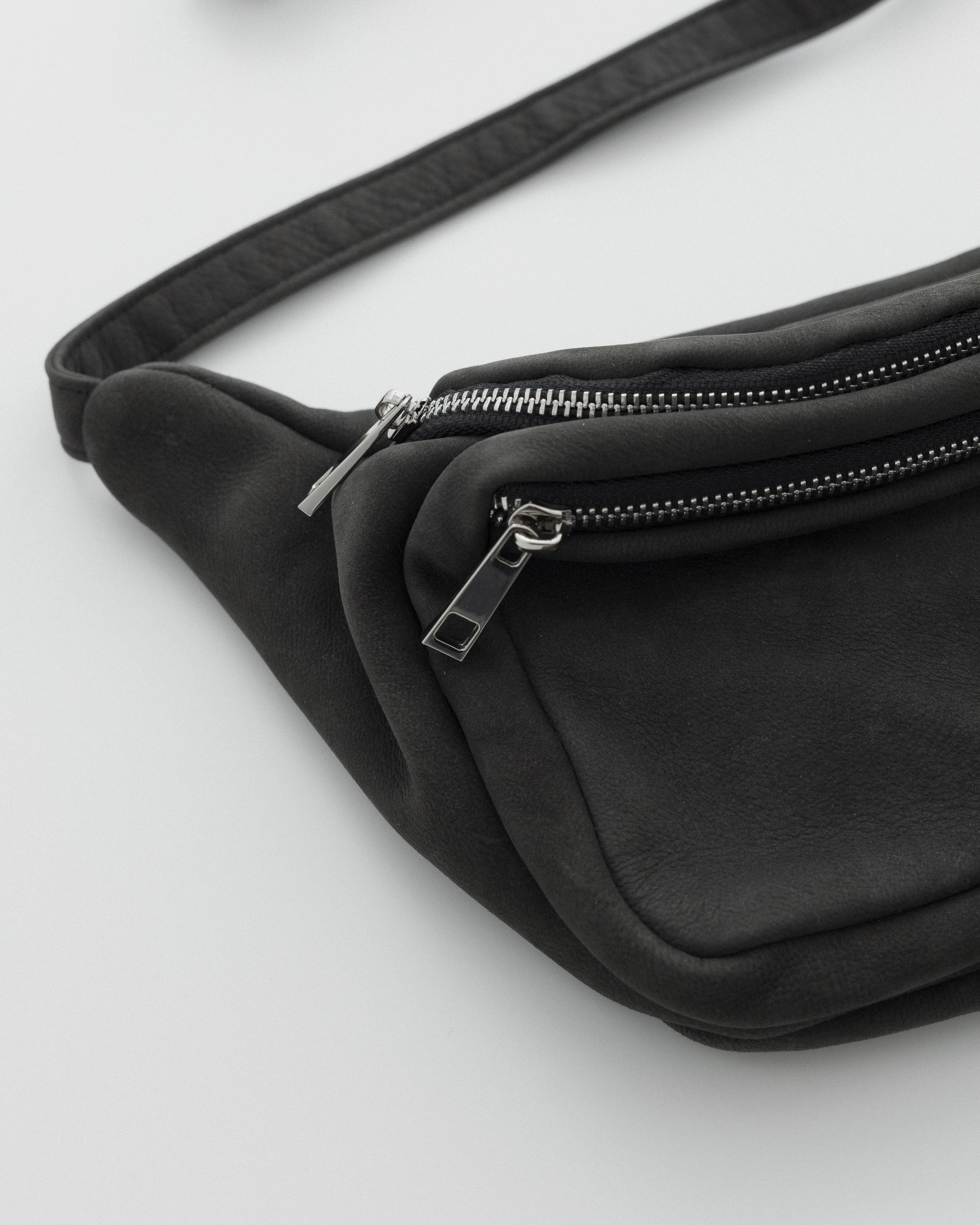 優先配送 remer loose lamb leather shoulder pouch | www