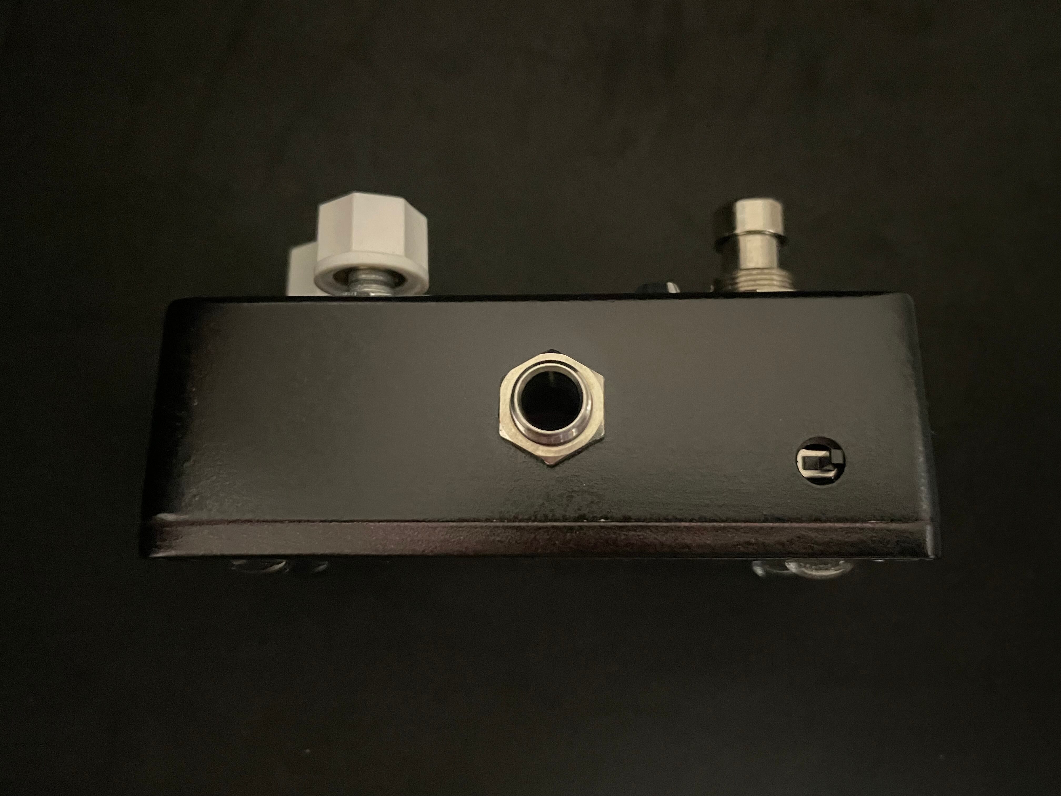 超小型多機能コイルレスワウブースター：ファッツブレット/Fixed Wah