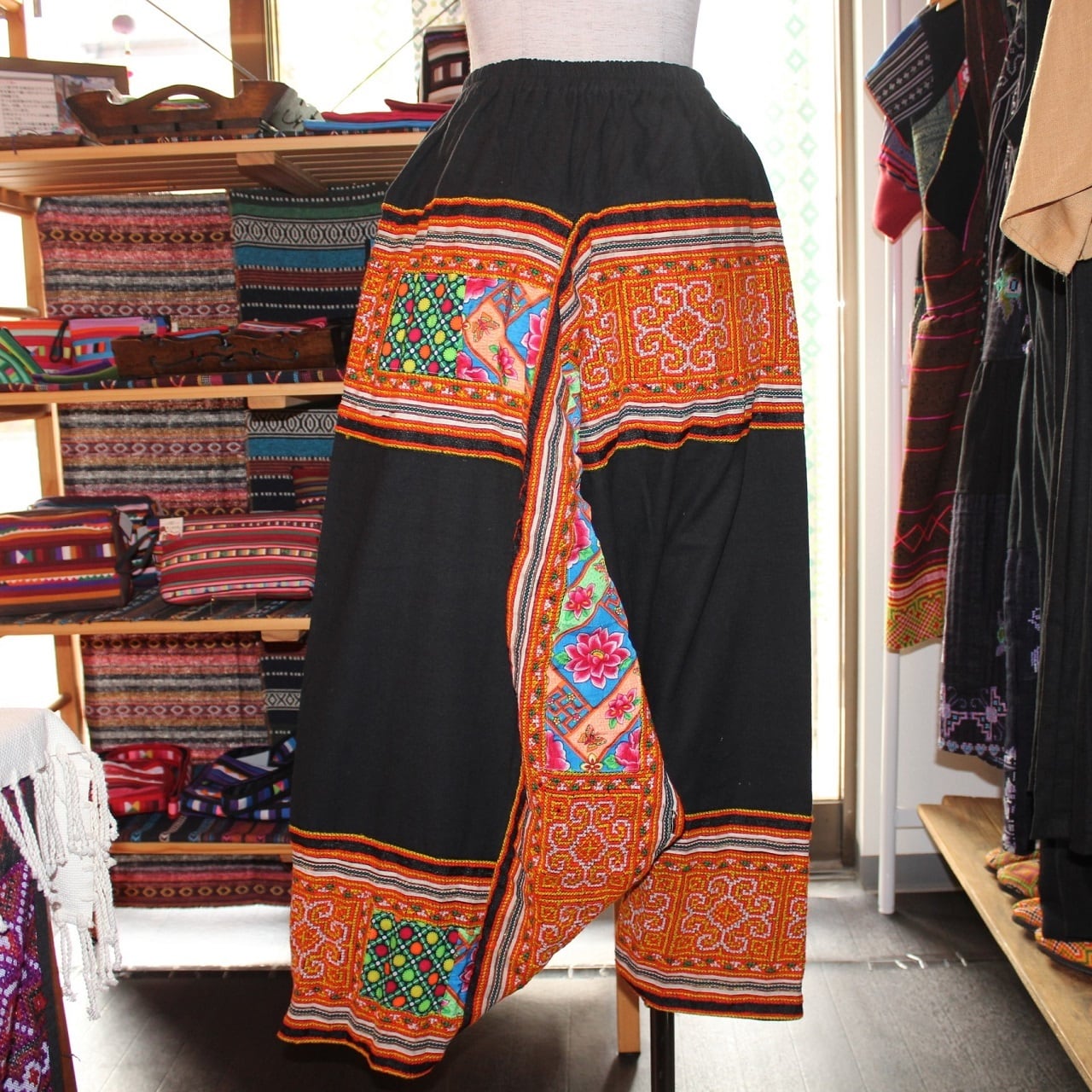 モン族サルエルパンツＡ７ モン族サルエルパンツA7 モン族サルエルパンツA7 モン族サルエル