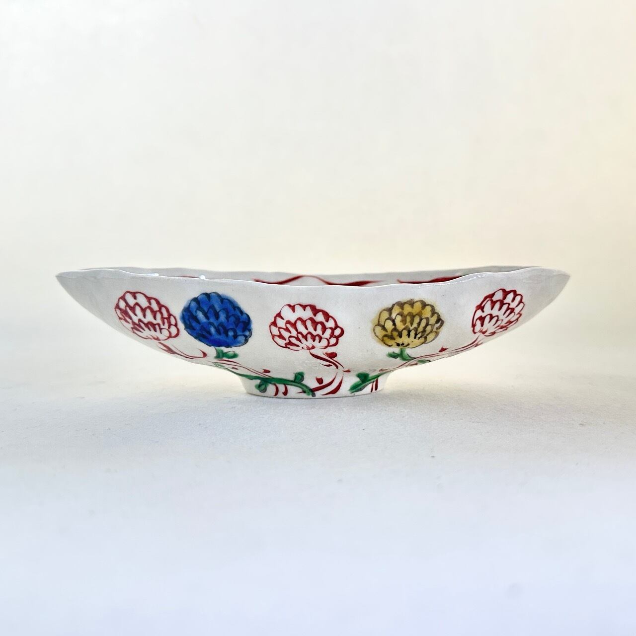 美濃焼 榛澤宏 色絵立花楕円小皿 志野赤絵二花六寸皿【榛澤