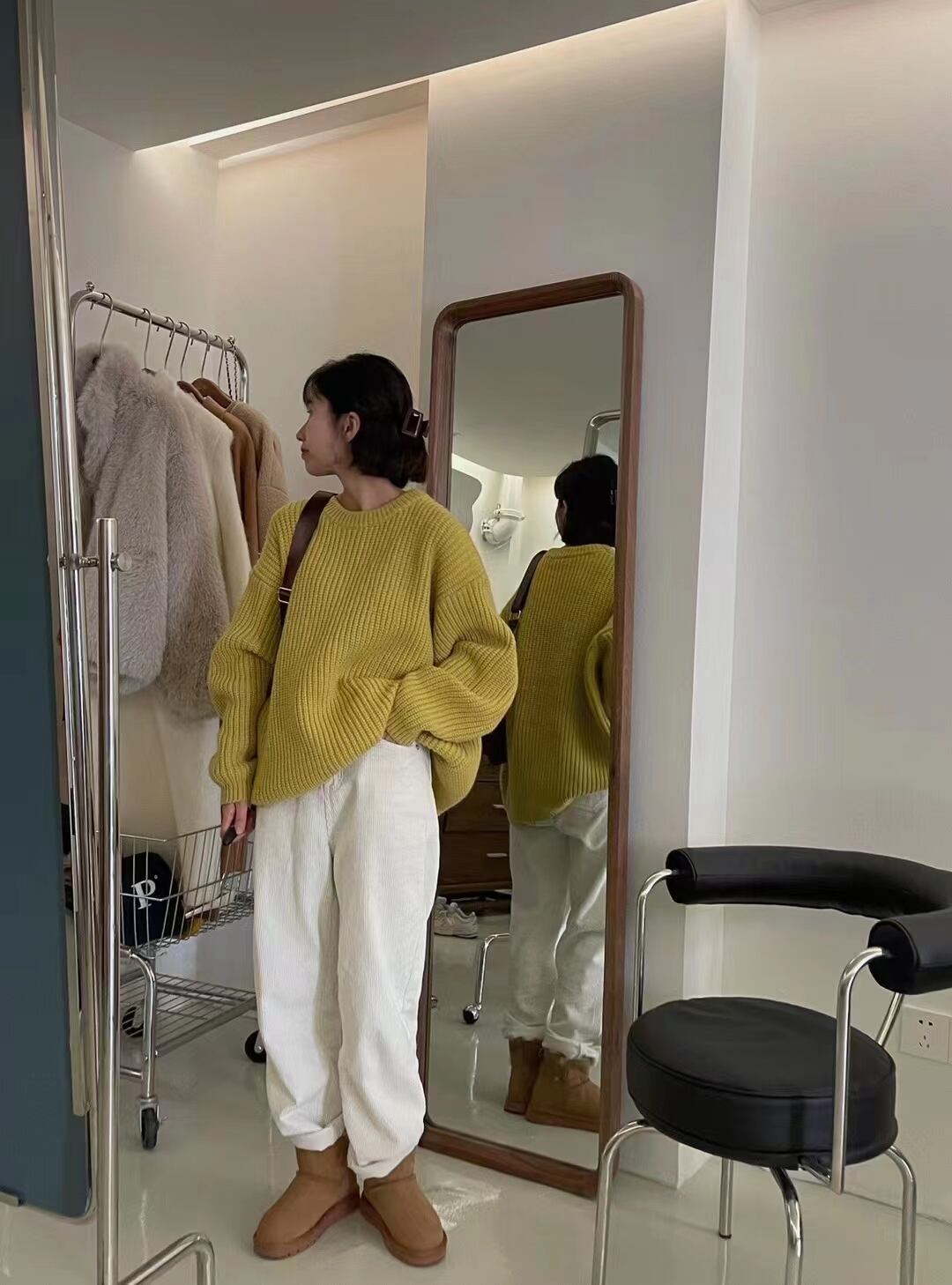 クルーネックカラーニット　AJ2205-513