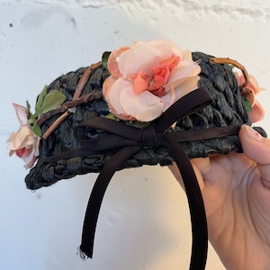 VINTAGE 50's 60's flower design hat