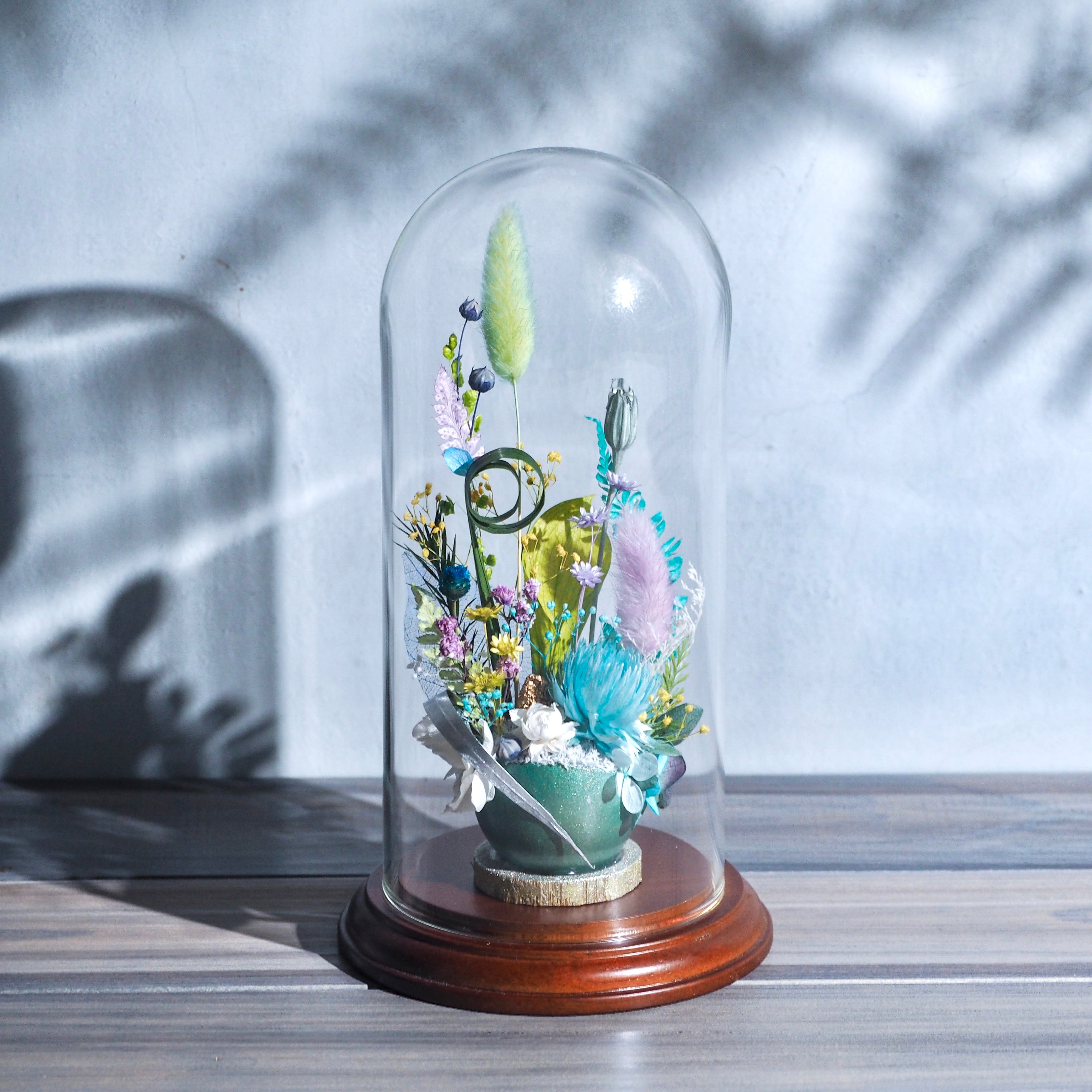 卵に眠る花の箱庭『妖精』 | 花のインテリア工房「銀世界」