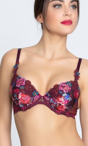 ペタルコンフェッション　モールドカップブラジャー　３２B、３２C、 サイズリズシャルメル