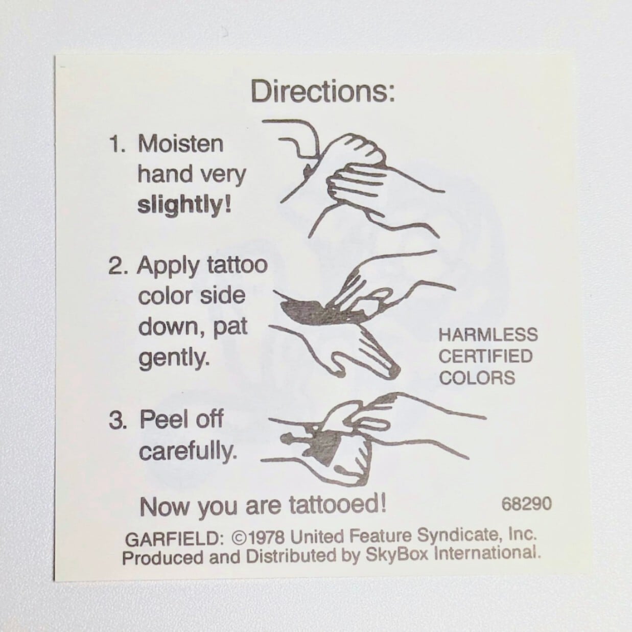 ☆送料無料!☆ VINTAGE 1992【 Garfield( ガーフィールド ) 】 PREMIER EDITION トレーディングカード 単品 (1個=8 STICKER+1 TATTOOシール入)〚アメリカン雑貨 アメトイ〛