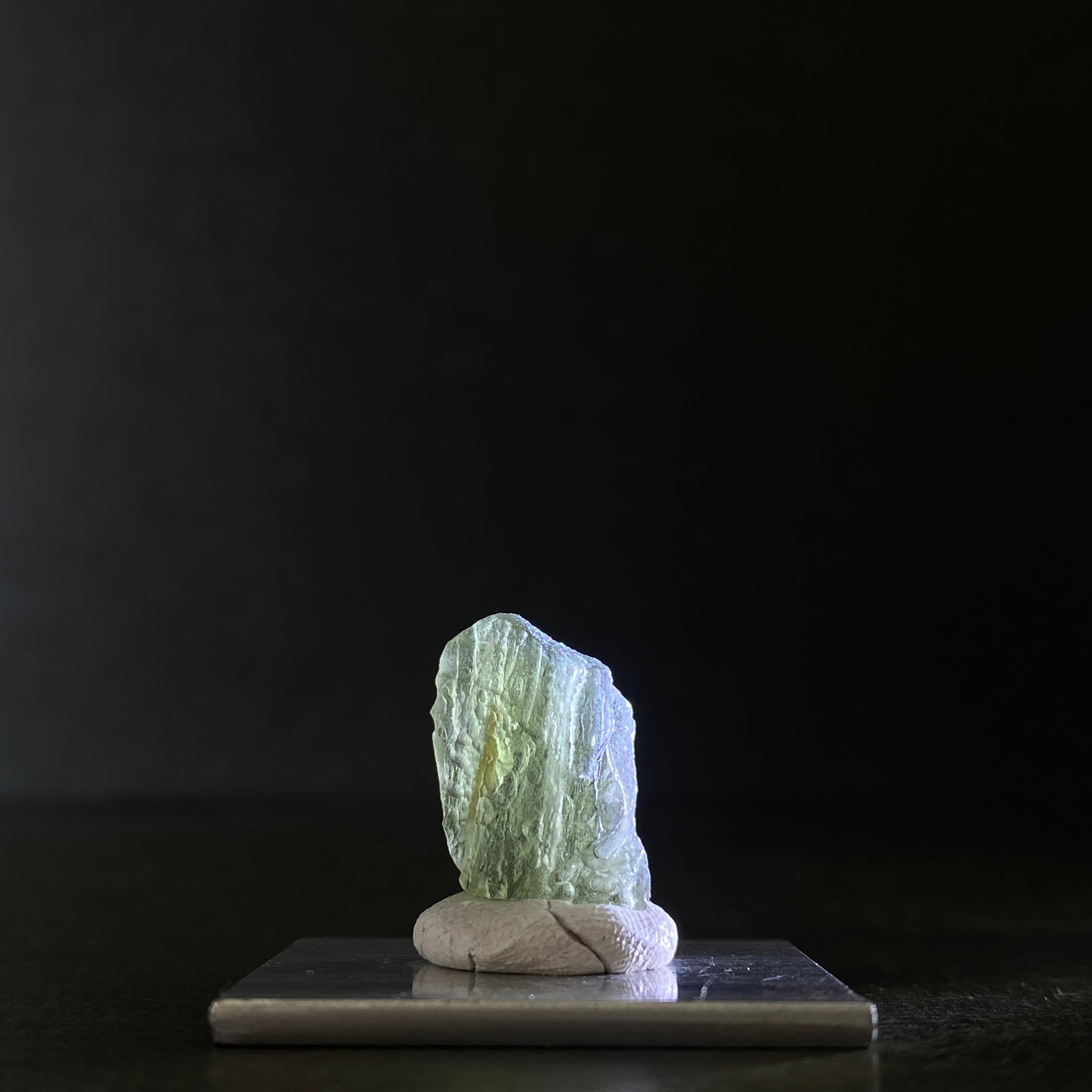 モルダバイト Moldavite 24062805 | 【隕石屋】METEOS（メテオス）