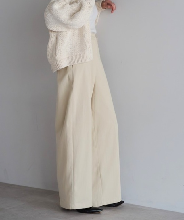 チノカーブシルエットパンツ