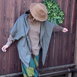 ビッグポンチョカーディガン