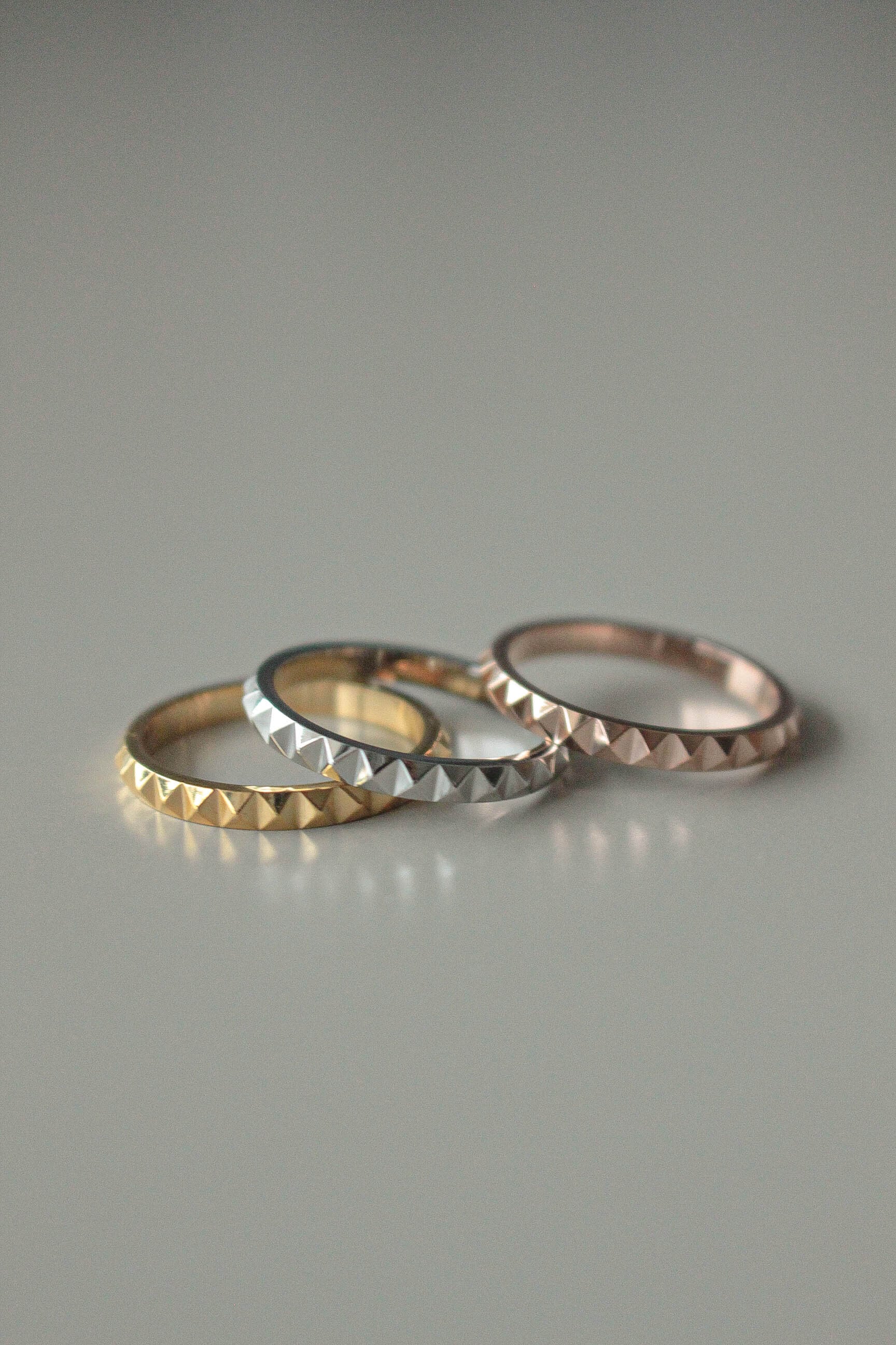 Eternity Studs Ring | ebine(エビネ)|金属アレルギー対応アクセサリー