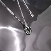 RHYTHMIC HORSESHOE NECKLACE / リズミックホースシューネックレス