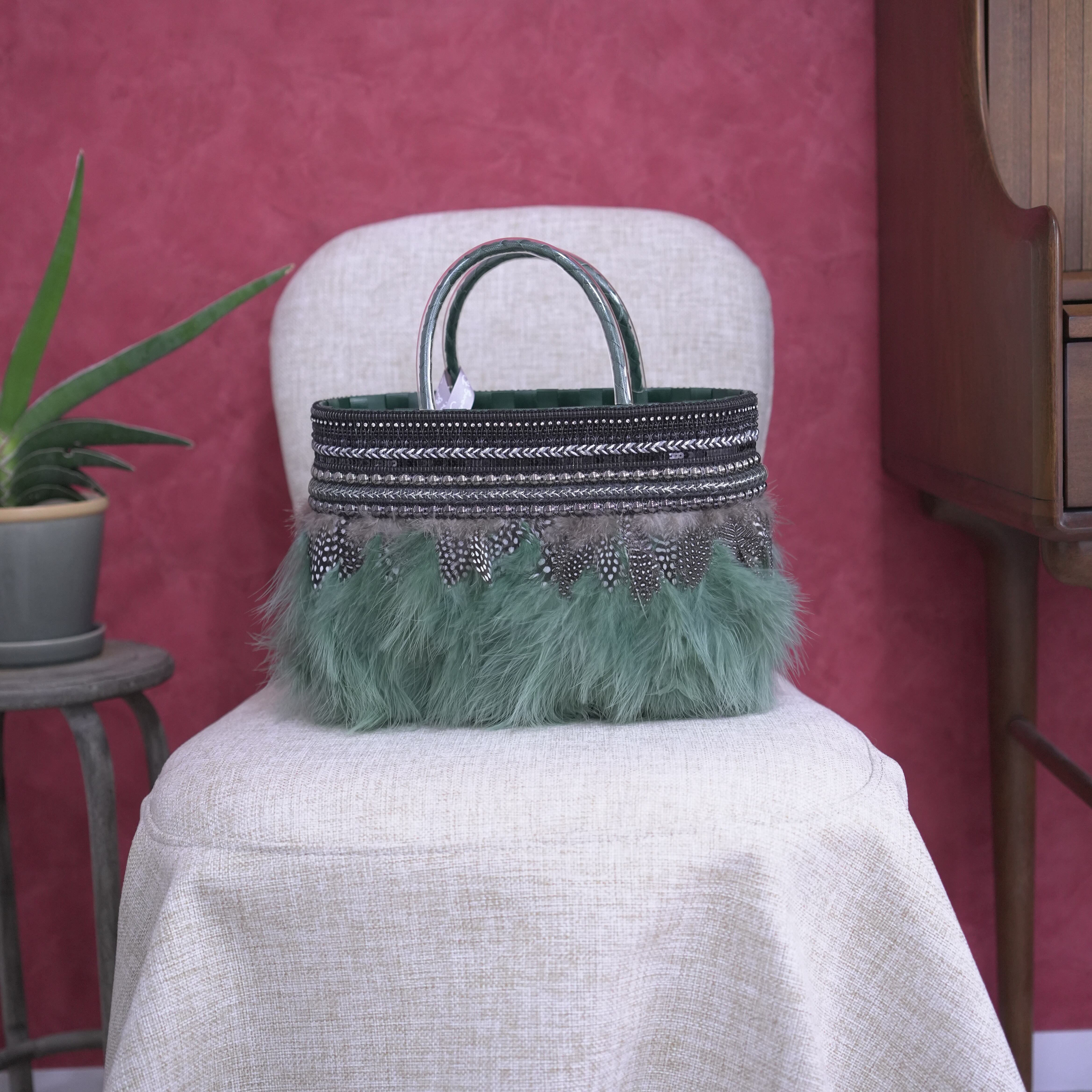 WスタッズダブルドットバードS 6500円すべて手作りですので納期が1か月デザインが多少変わる場合もあります。