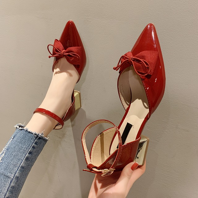 小さな新鮮なサンダルを備えた女性のハイヒール2020新しい先のとがった尖ったバックルローマの女性のサンダルの潮 部族の婦人靴9610623