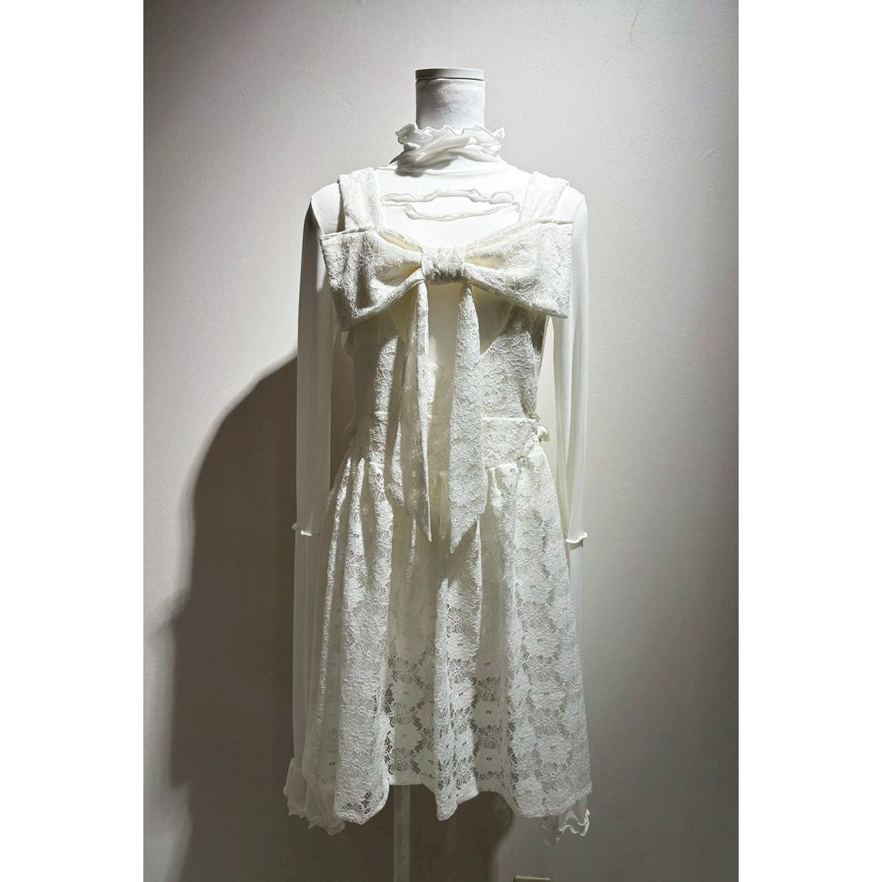 Front ribbon sleeveless onepiece (Flower Lace / Short丈) | roopage