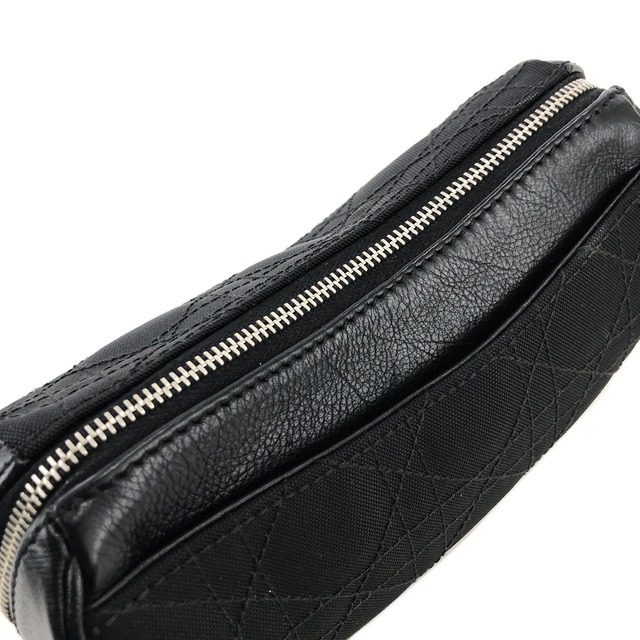 Christian Dior クリスチャン ディオール　カナージュ　Dチャーム　キャンバス×レザー　ポーチ　ブラック　vintage　ヴィンテージ　オールド　66dgej