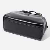 MIU MIU トップハンドルバッグ シャインカーフレザー ブラック