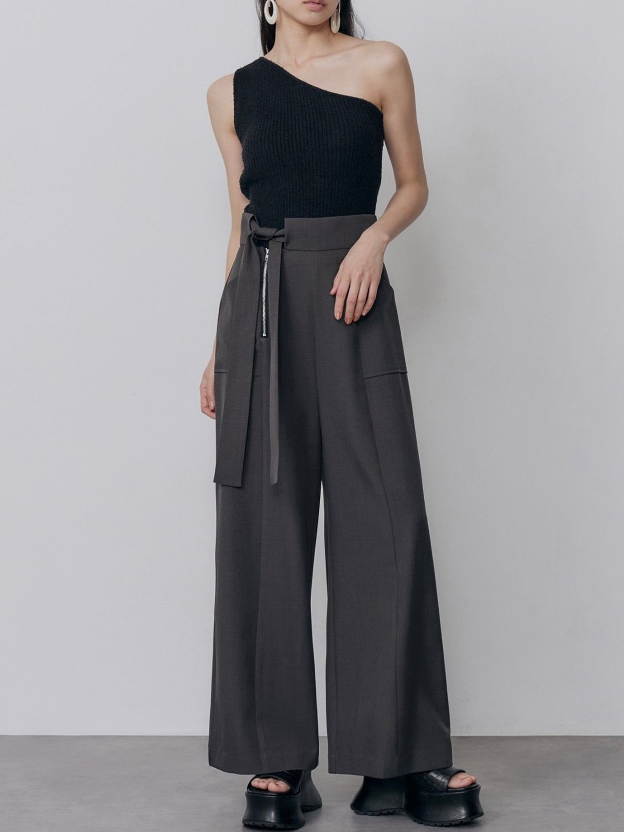 High-Waist Design Pants / GRAY - 1