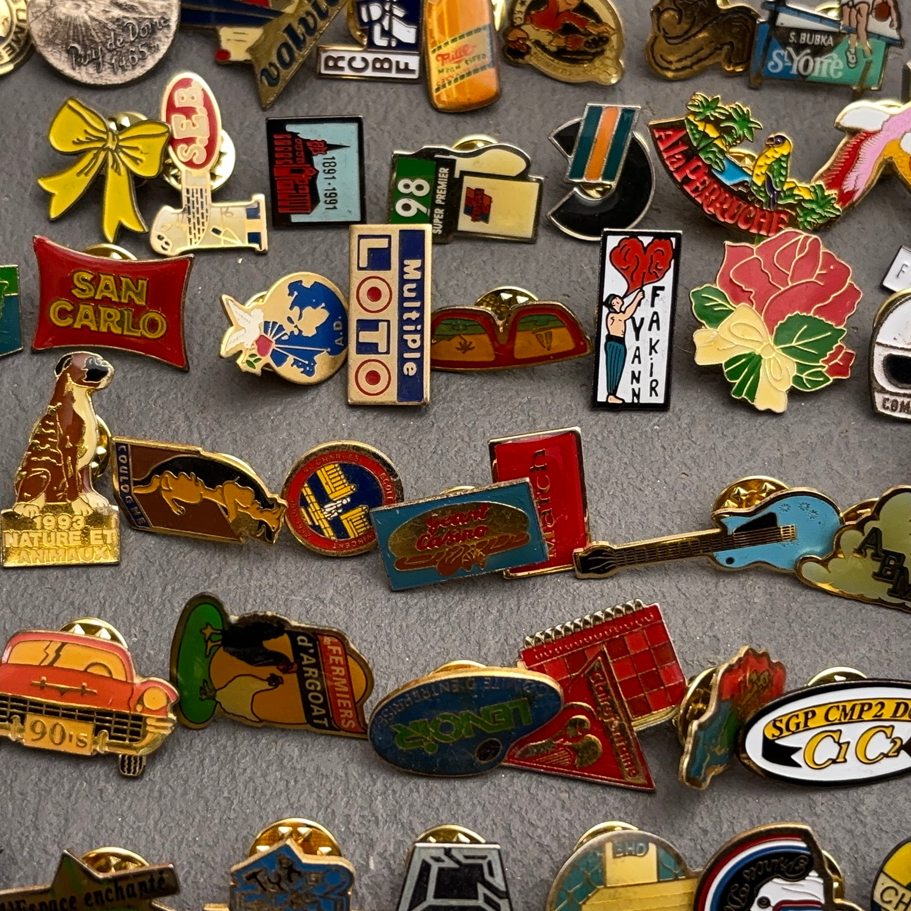 ピンバッジ／ピンズ／450個OVER／VINTAGE フランス ピンズ | べるりんのーと ANTIQUE & VINTAGE