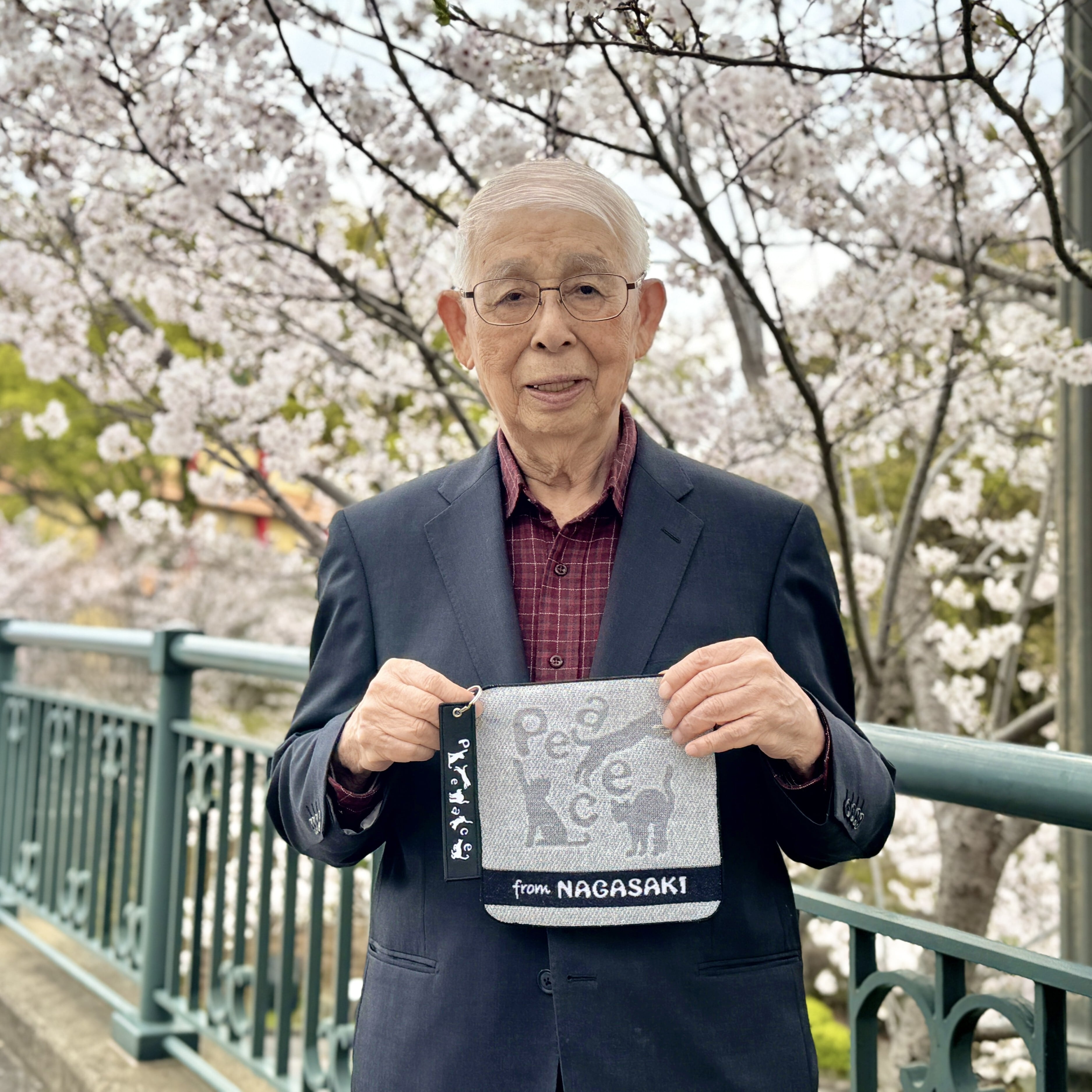Peaceな　ねこミニタオル(グレー)　［Peace from NAGASAKI］