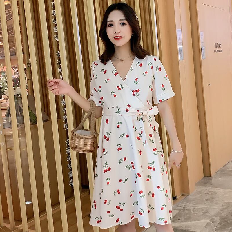 【新作】【送料無料】 マタニティウェア2020夏の新しいシフォンチェリープリントドレス小さな新鮮なVネックミドル丈の看護スカート-アリババ サマー 夏物 expec278970688632