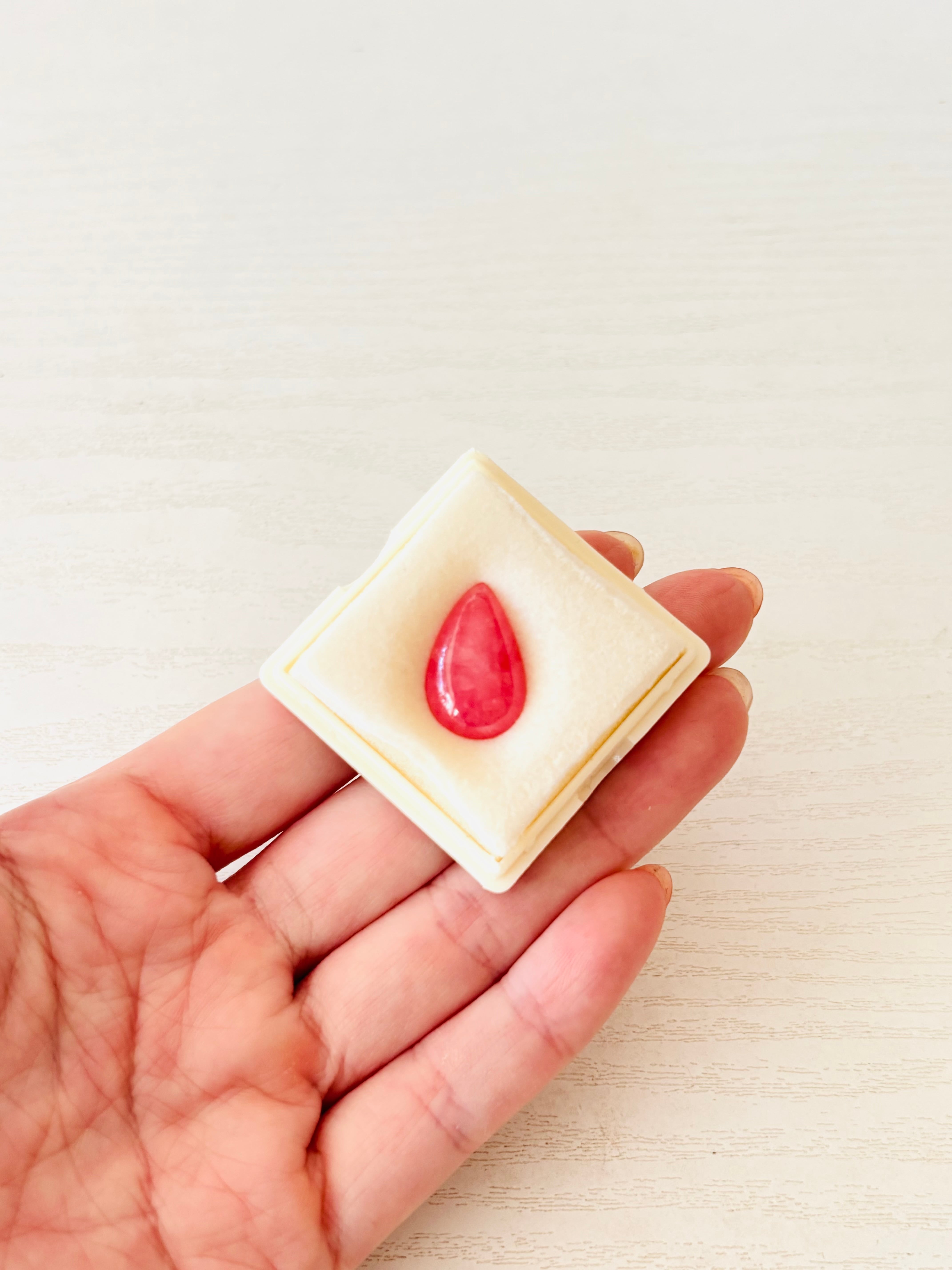 インカローズ 美しいタンブル 2粒セット 艶々ピンク！インカローズ（ロードクロサイト）のルースタンブル | 虹