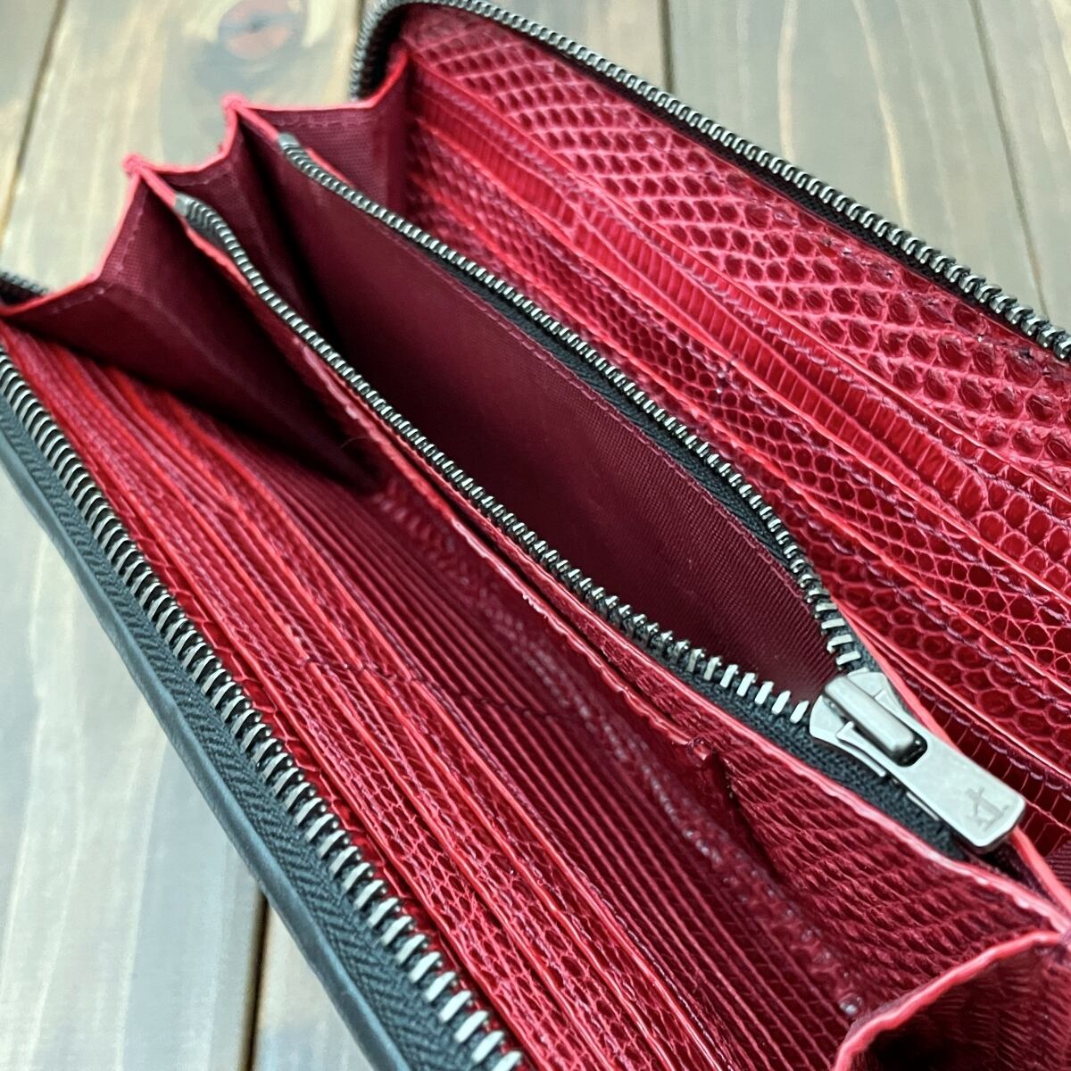 ★新品　美品超希少★タイ　スタースティングレー長財布1点だけ スタースティングレイ × リザード 長財布 ブラック | CUERO DELICADO