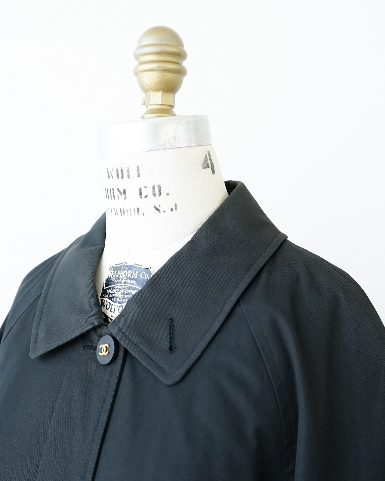 〈CHANEL〉Coco Mark Button Coat P08072