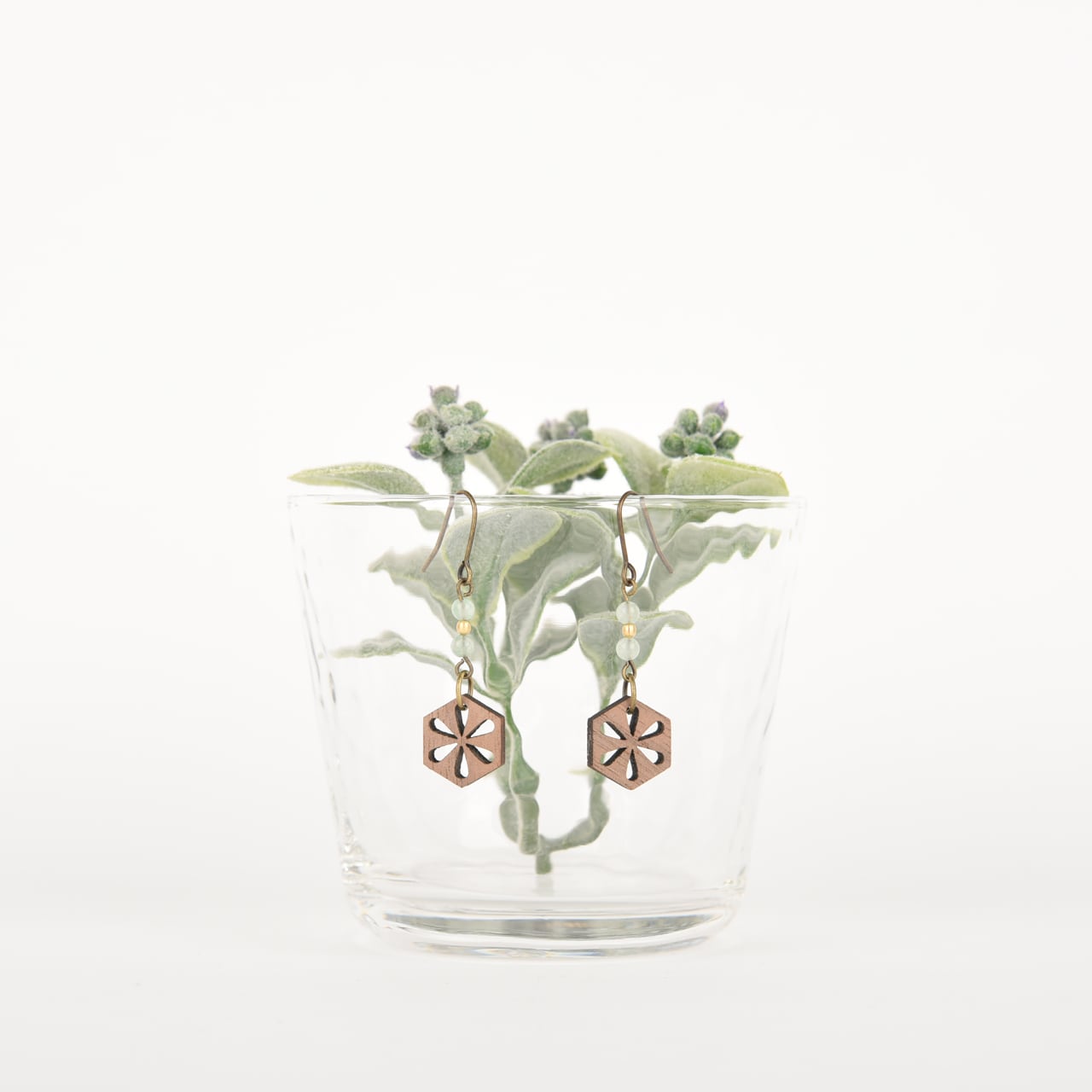 Juglans クルミの木のアクセサリー