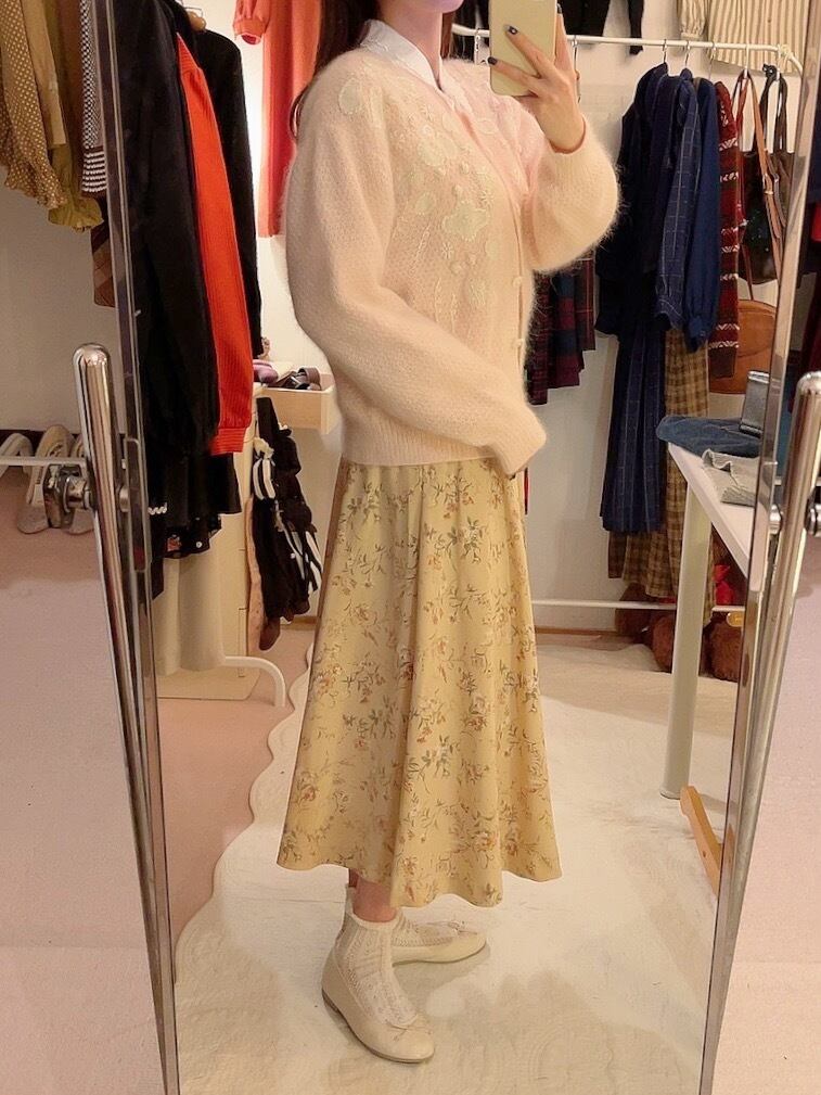 cream beige flower belt flare skirt