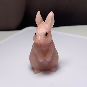 3.ピンクオパールうさぎ・インテリア
