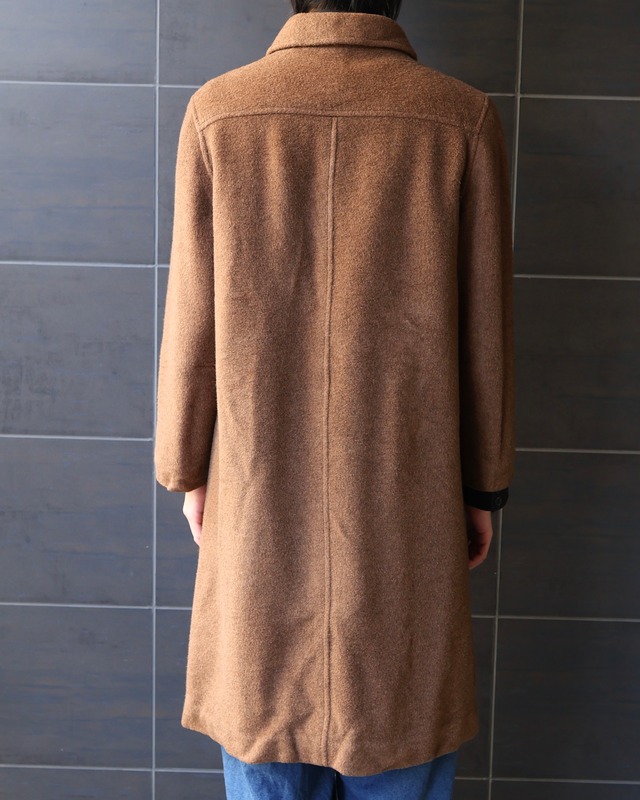 Button design single long coat