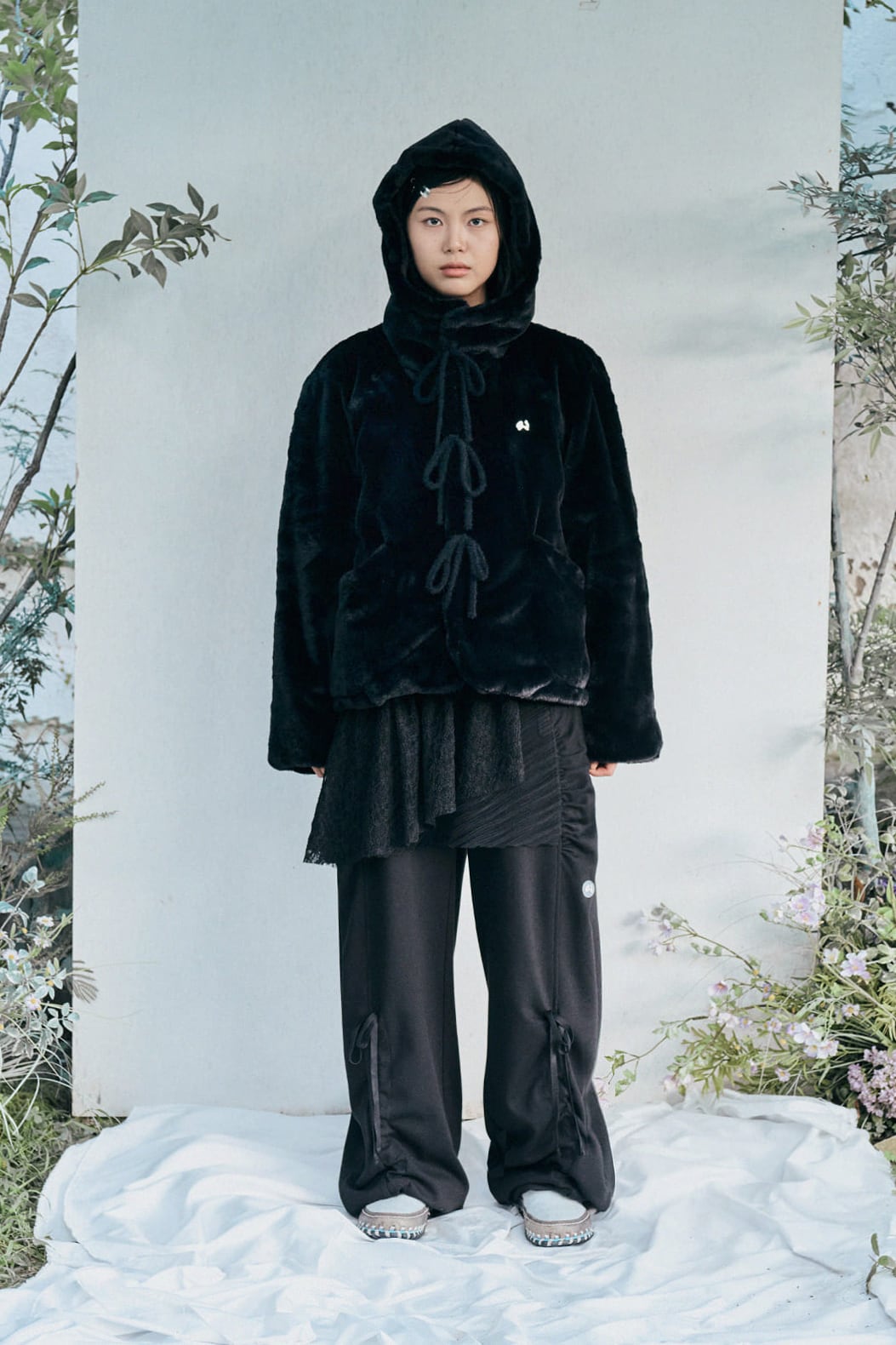 【HUG YOUR SKIN】Teddy fur coat ★韓国人気★ 追跡付 hug your skin] Teddy fur coat (BLACK) 正規品 韓国ブランド