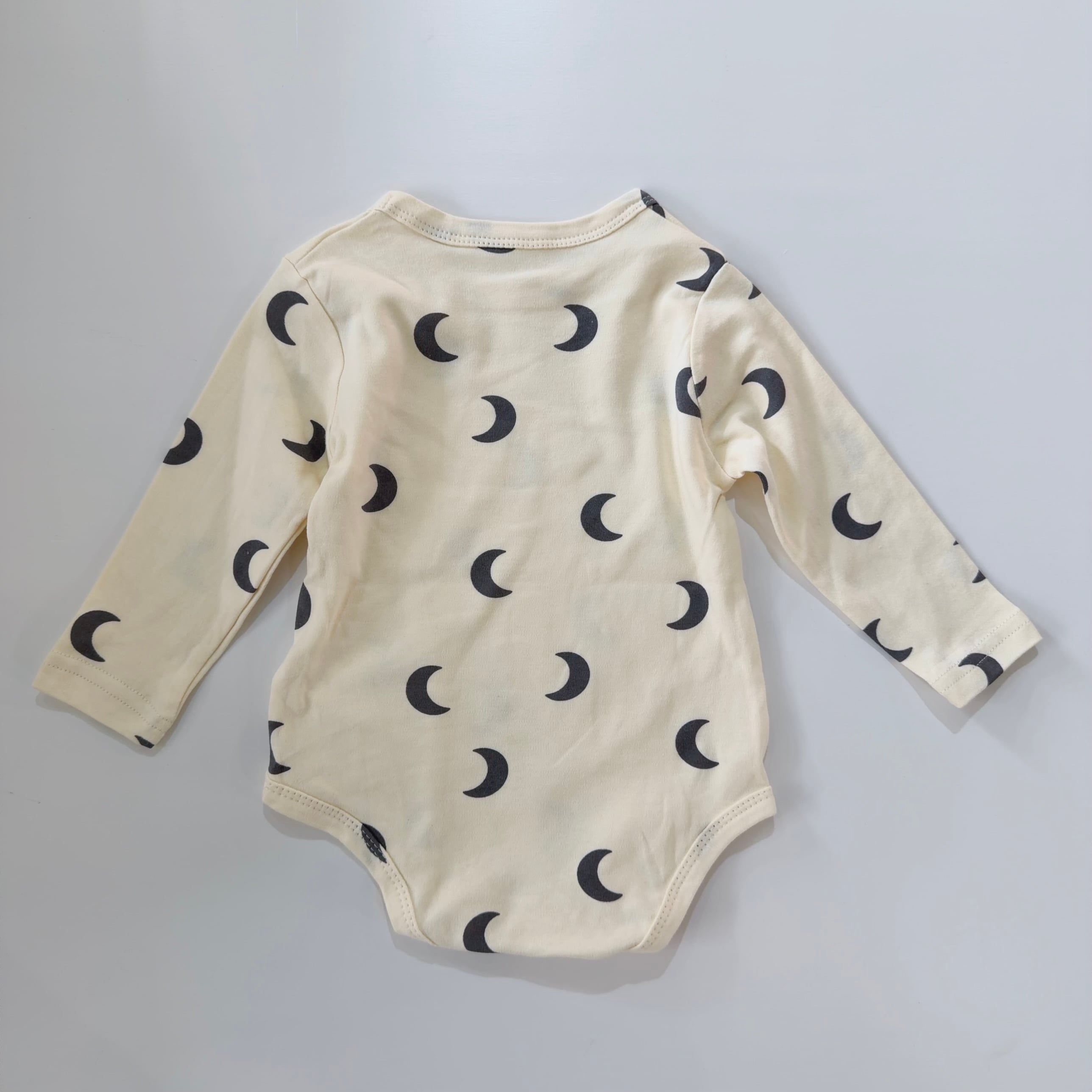 ムーンロンパース