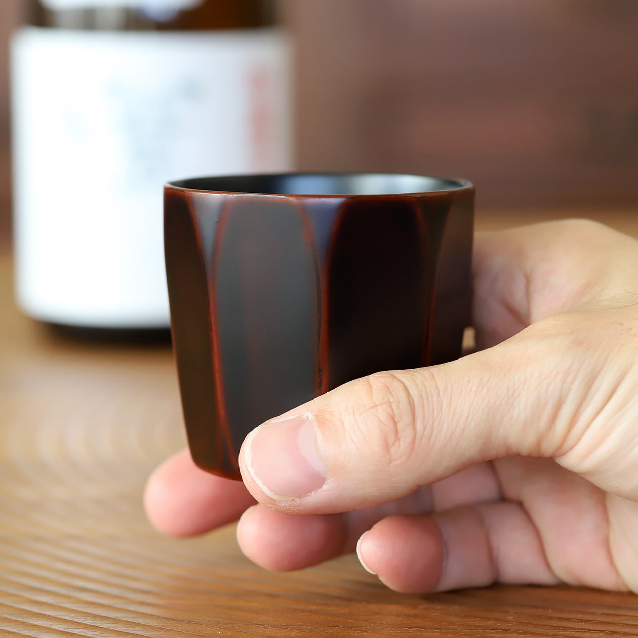 古代朱 面取りぐい呑み 作：畠中昭一（現代の名工）工房：古代匠（越前