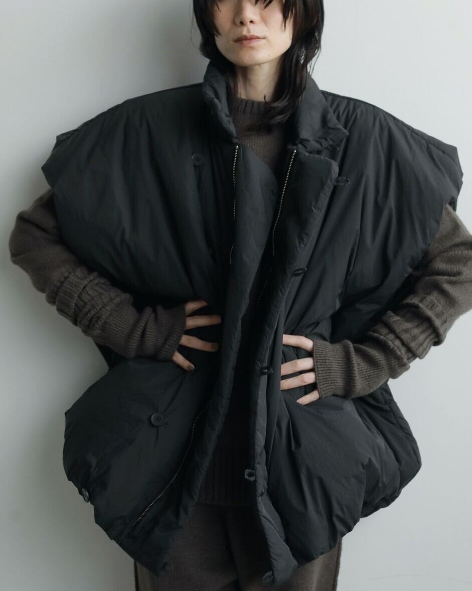 【anuke アンヌーク】Volume Over Vest 38 anuke(アンヌーク) Volume Over Vest | サウスオレンジ｜メンズ