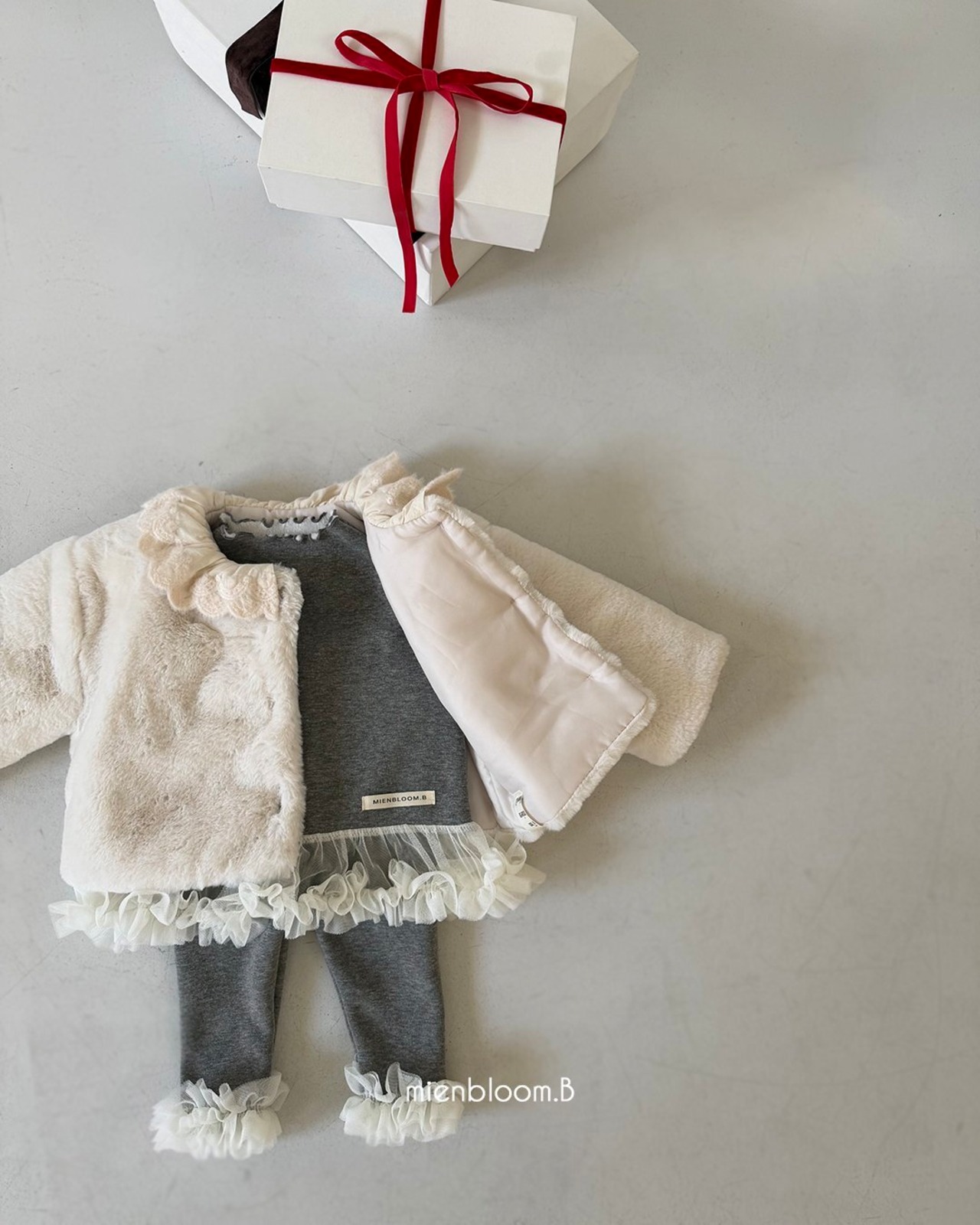 mien bloom B［取寄］mink shasha tee 26winter