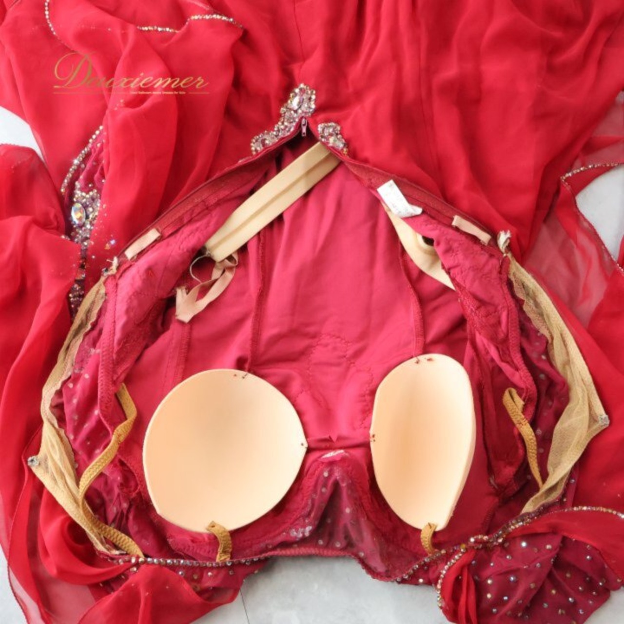 社交ダンス 衣装 スタンダードドレス ワンピース ドレス レッド系 シルバー系 赤 フロート レース デモ 競技 ダンス パーティ 発表会 落ち感 高級感 上品 社交ダンスワンピース レディース 社交ダンスドレス デモンストレーション ビジュー ラインストーン フロートレース ワンピースドレス ラグジュアリー 大人可愛い 華やか フェミニン 演技衣装 舞台衣装 発表会衣装