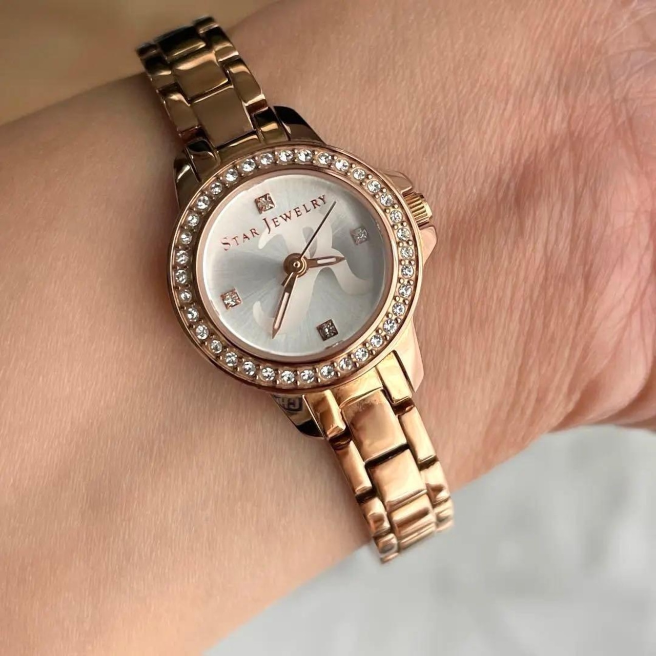 Star jewelry 腕時計