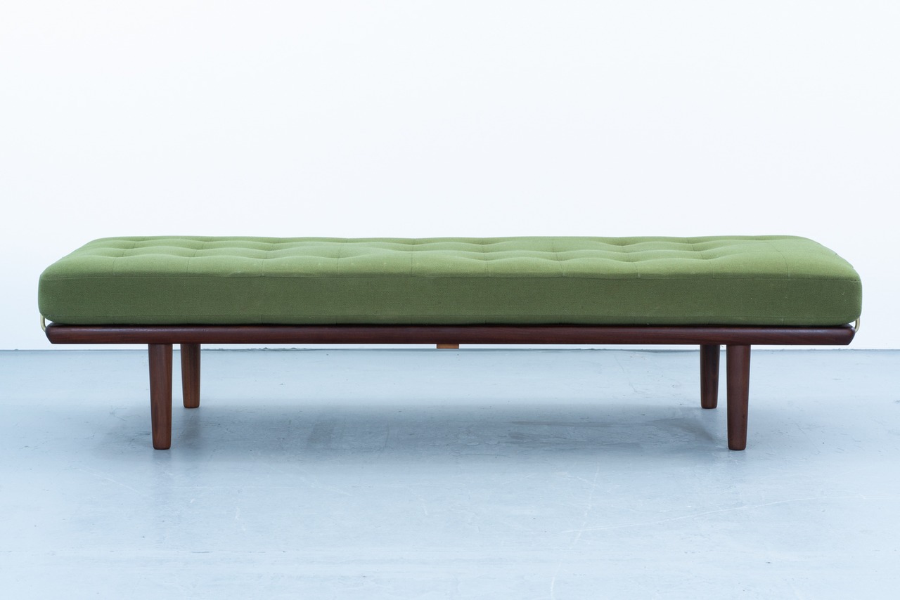 Hans J Wegner | GE19 Daybed