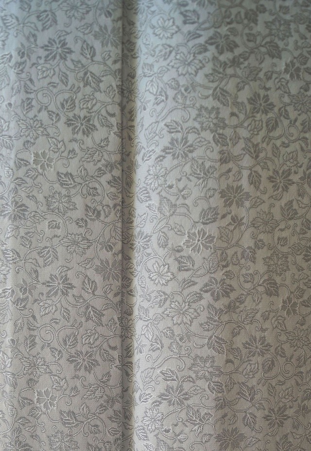 【単衣】白練色　花唐草地紋　単衣お召