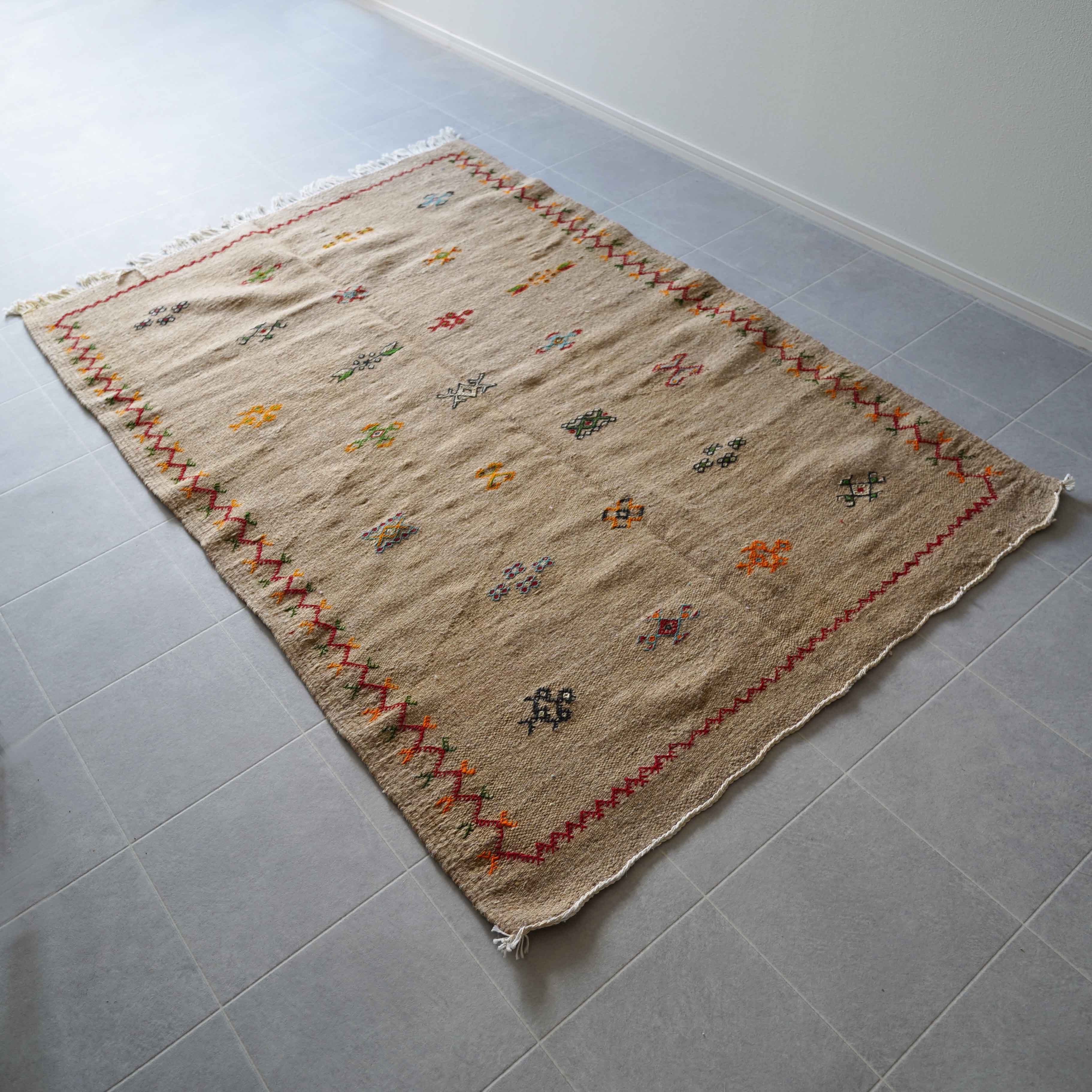 モロッコ絨毯　アフニフ　手織り　現地調達 モロッコラグ・アフニフ / M-3 