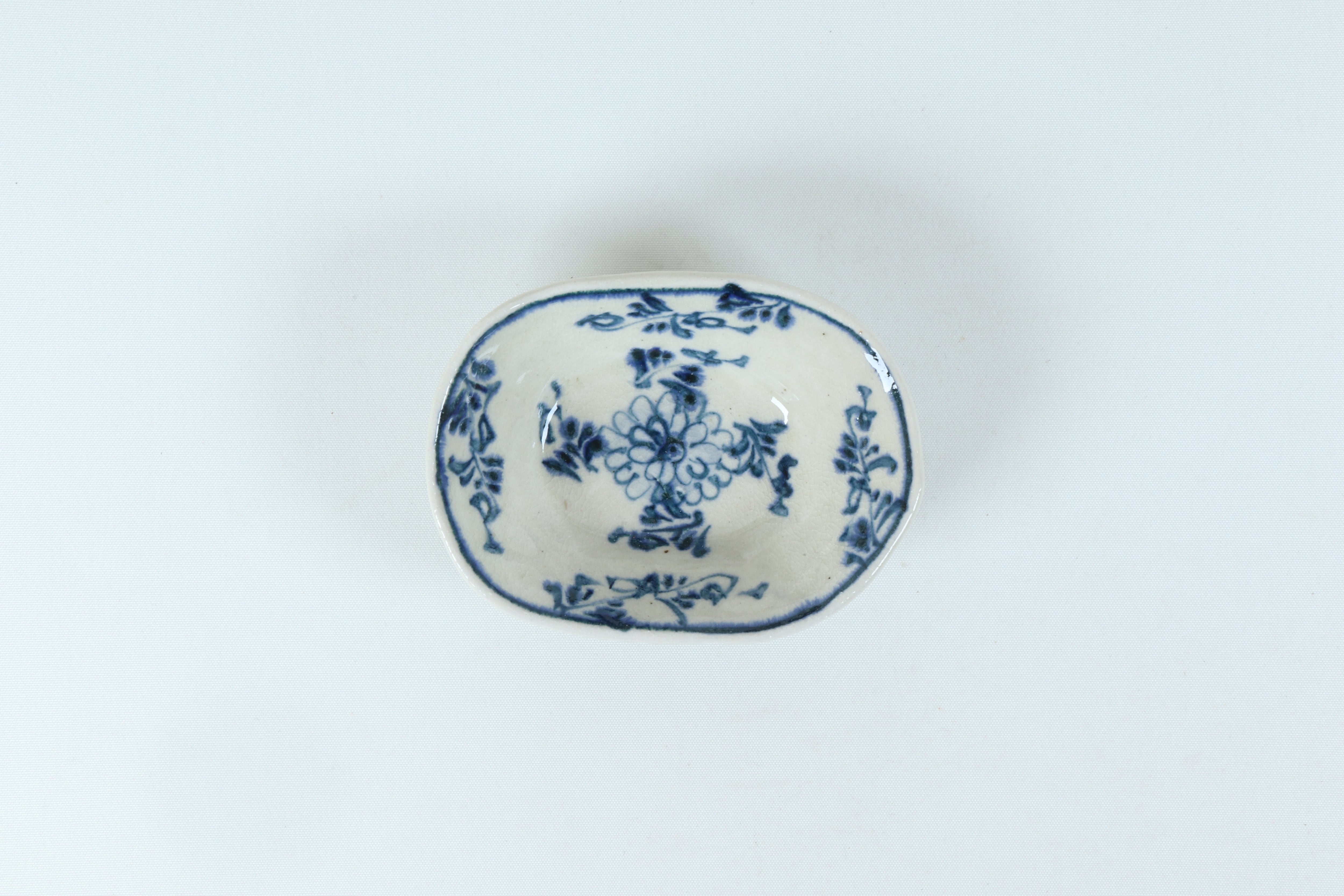 安南 楕円珍味鉢 草花