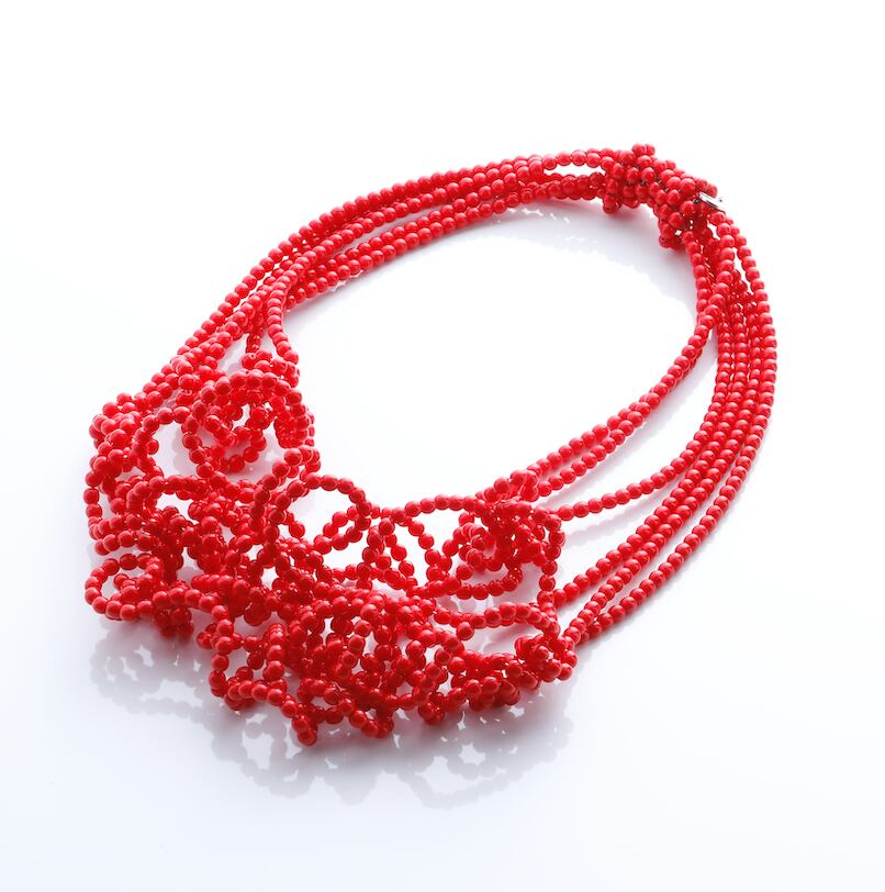 【Ricca (リッカ)】 6連 ストレッチネックレス (レッド)